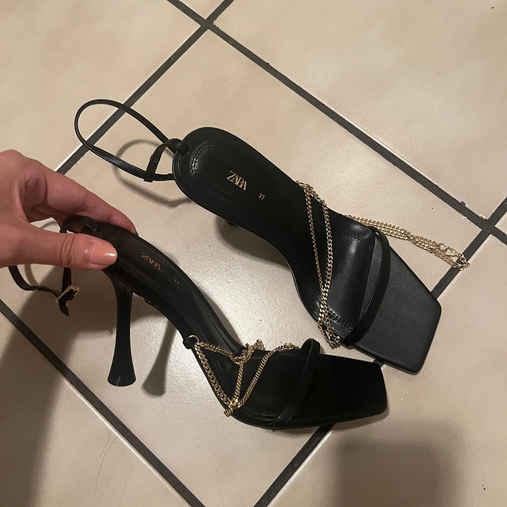 Zara Chain Sandals
